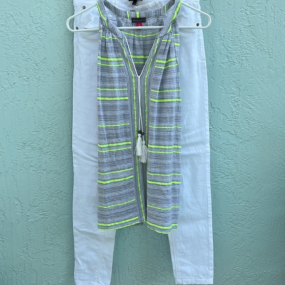 Vince Camuto striped sleeveless top - Picture 12 of 14